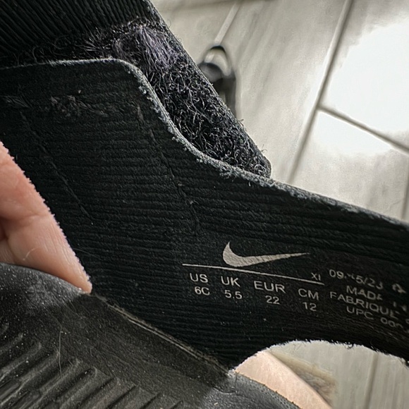 Nike Sandals Toddler Size 6- Blue - Picture 2 of 2